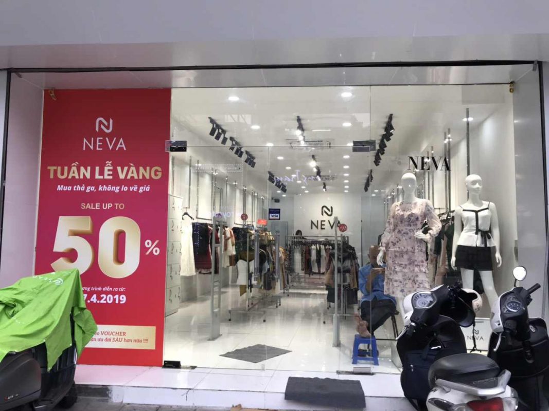Thiết kế shop thời trang nữ